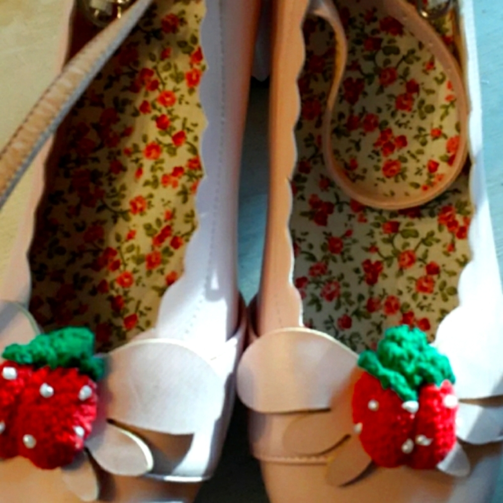 Pink prom shoes